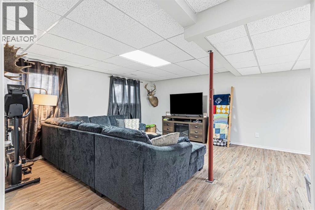 21 Third Avenue SE - 20