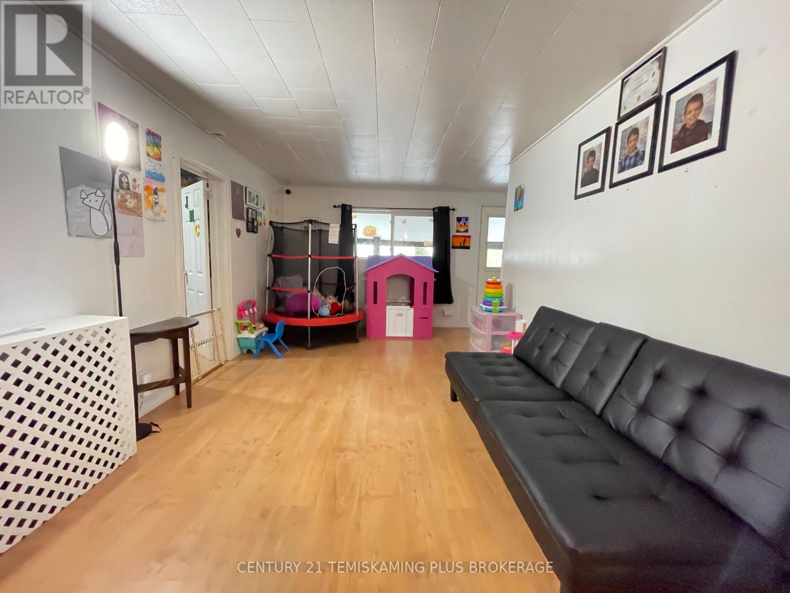 19 Prospect Avenue — photo 25