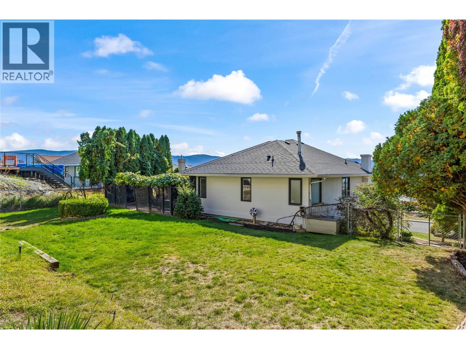 657 Royal View Drive, Kelowna - Image 1