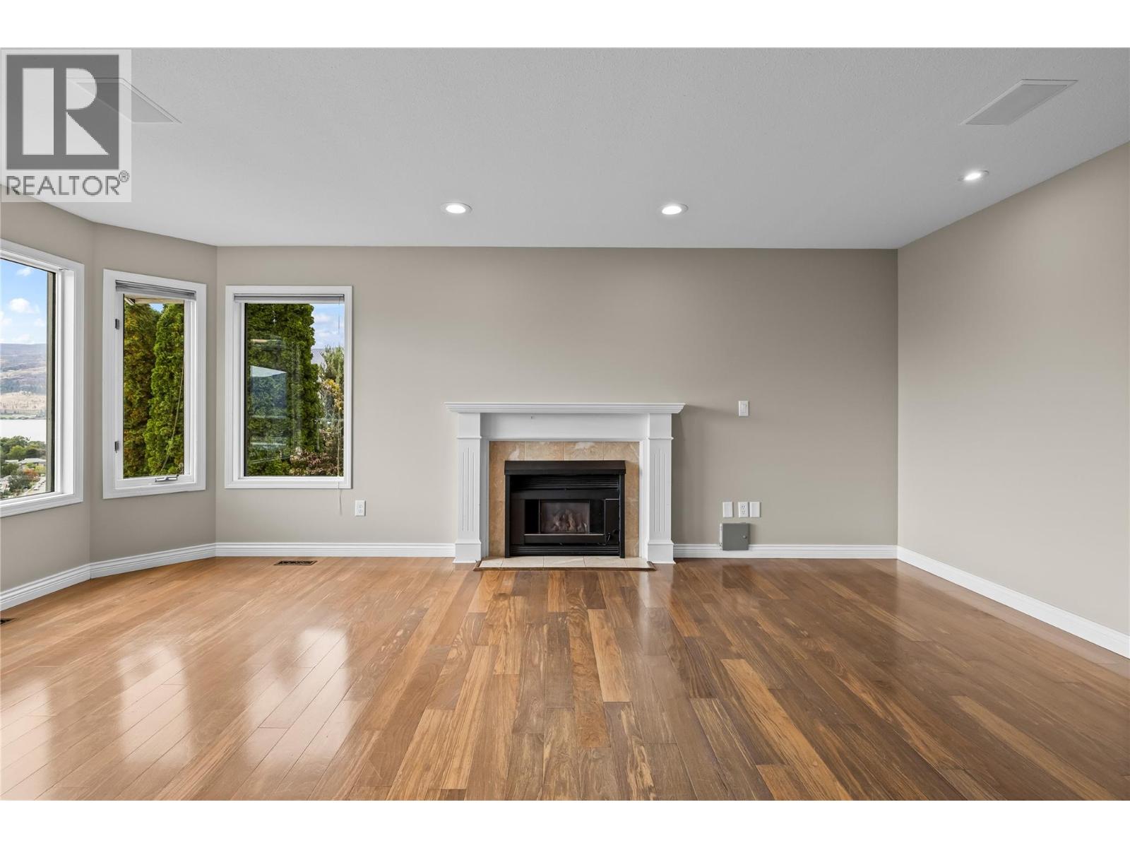 657 Royal View Drive, Kelowna - Image 1