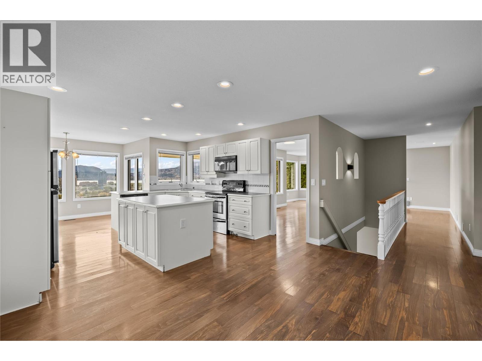 657 Royal View Drive, Kelowna - Image 1