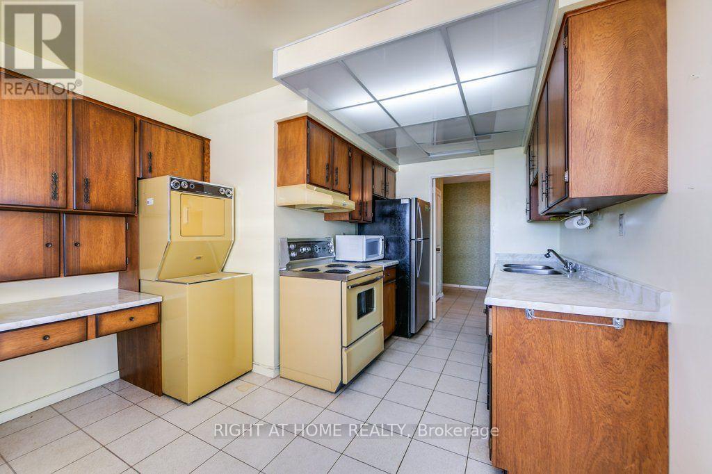 803- 115 Antibes Drive, Toronto, ON photo 18