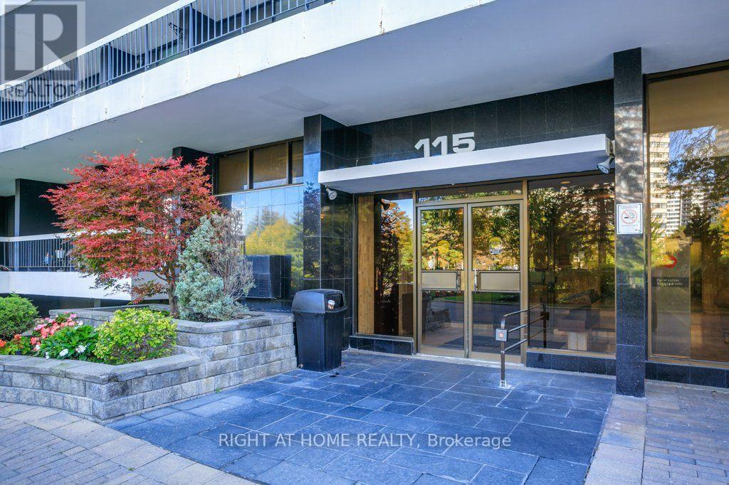 803- 115 Antibes Drive, Toronto, ON photo 2