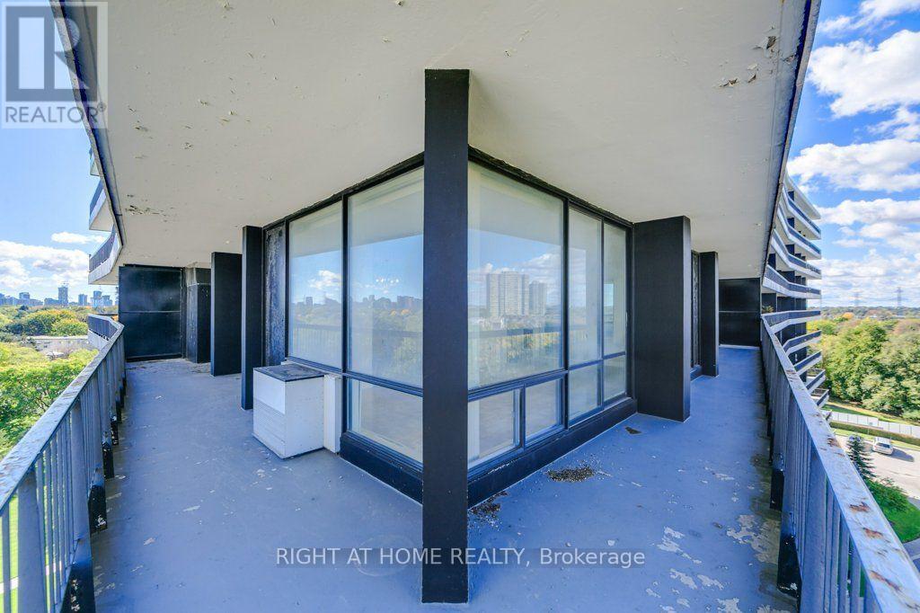803- 115 Antibes Drive, Toronto, ON photo 33