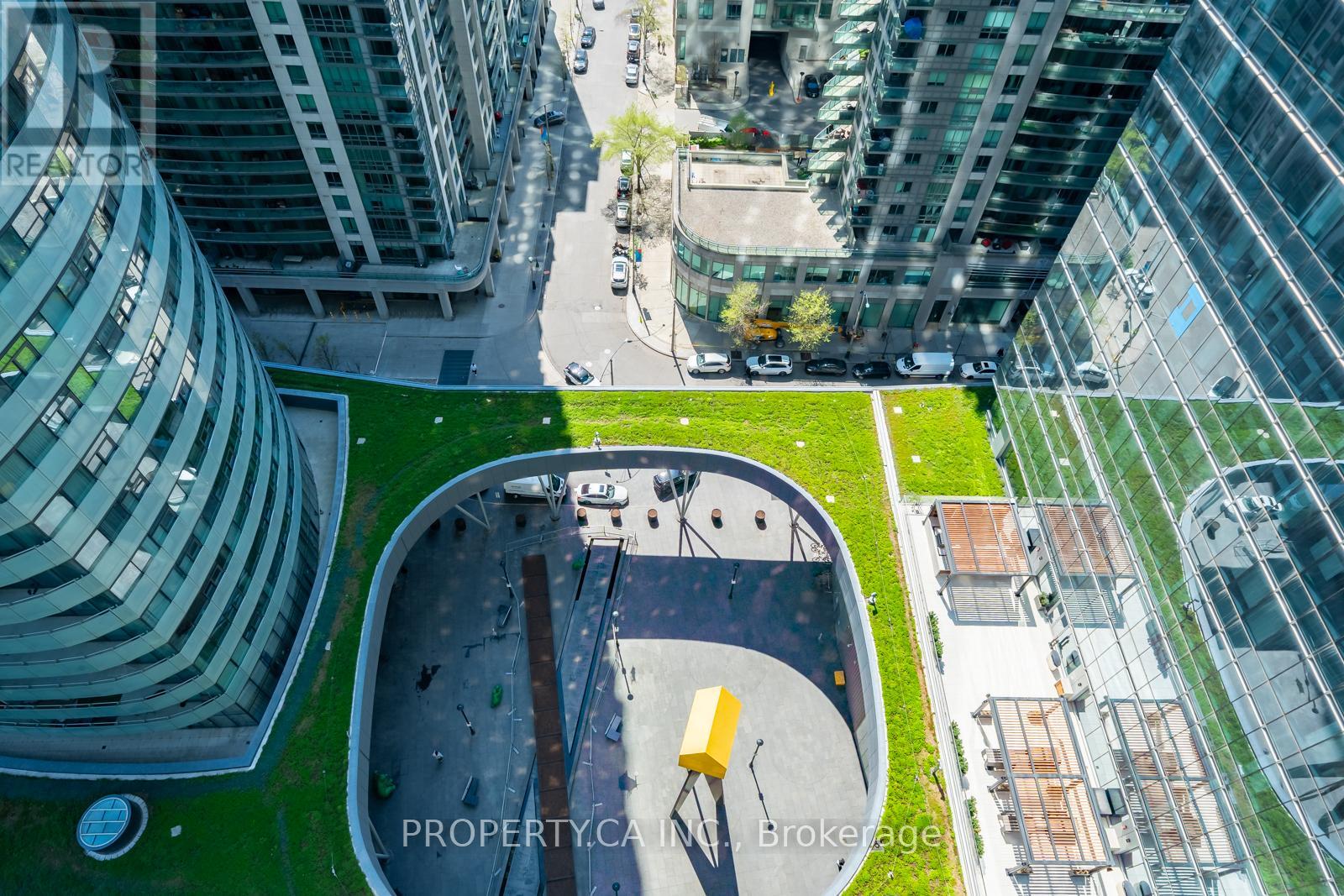 1908- 14 York Street South, Toronto, ON photo 32