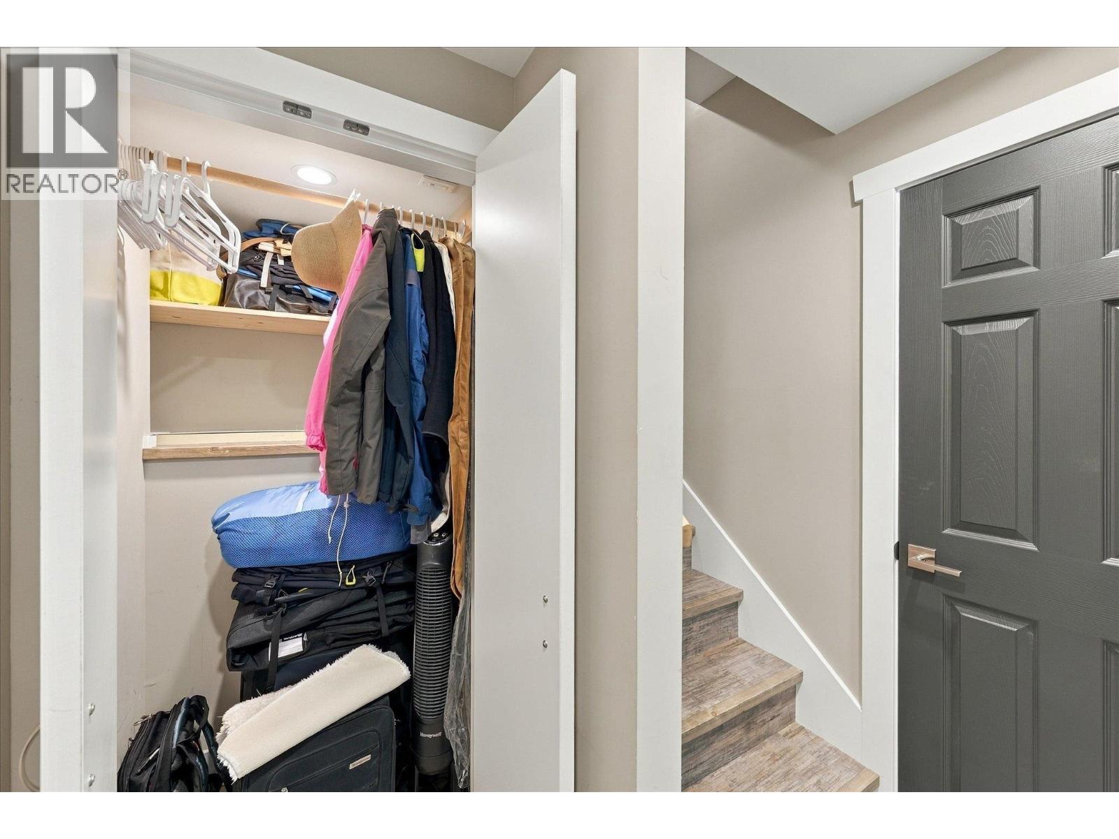 Photo of 202 2101 CASTLE DRIVE 19