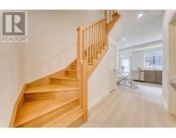 99 - 370d Red Maple Road, Richmond Hill, ON L4C5T4 Photo 10