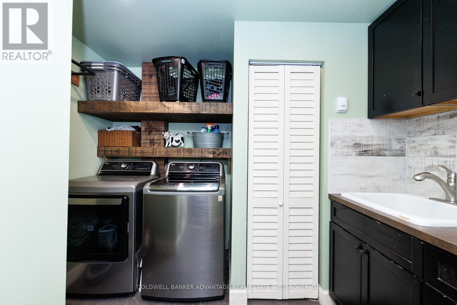 3695 HERSHEY STREET - 18