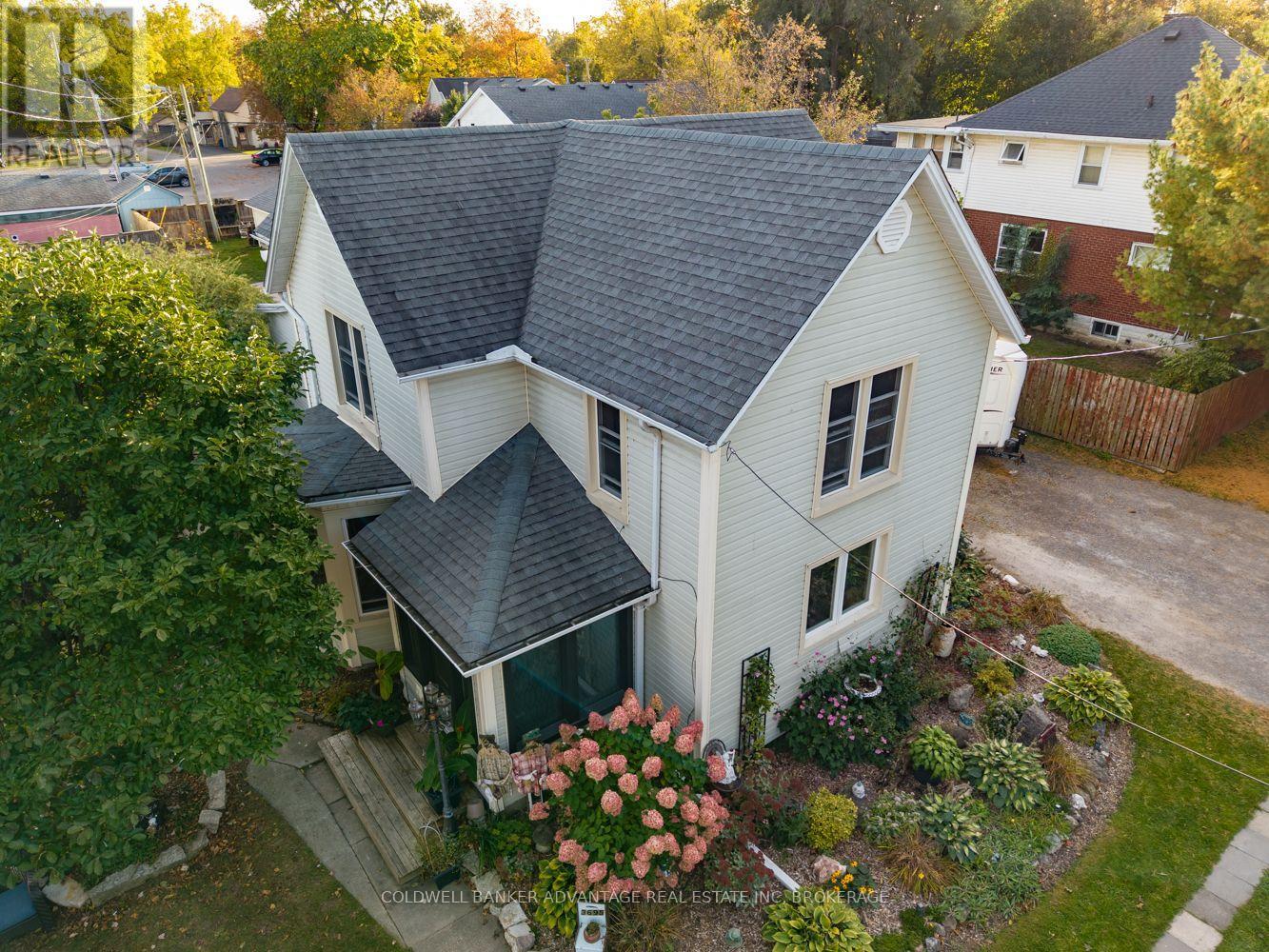 3695 HERSHEY STREET - 42