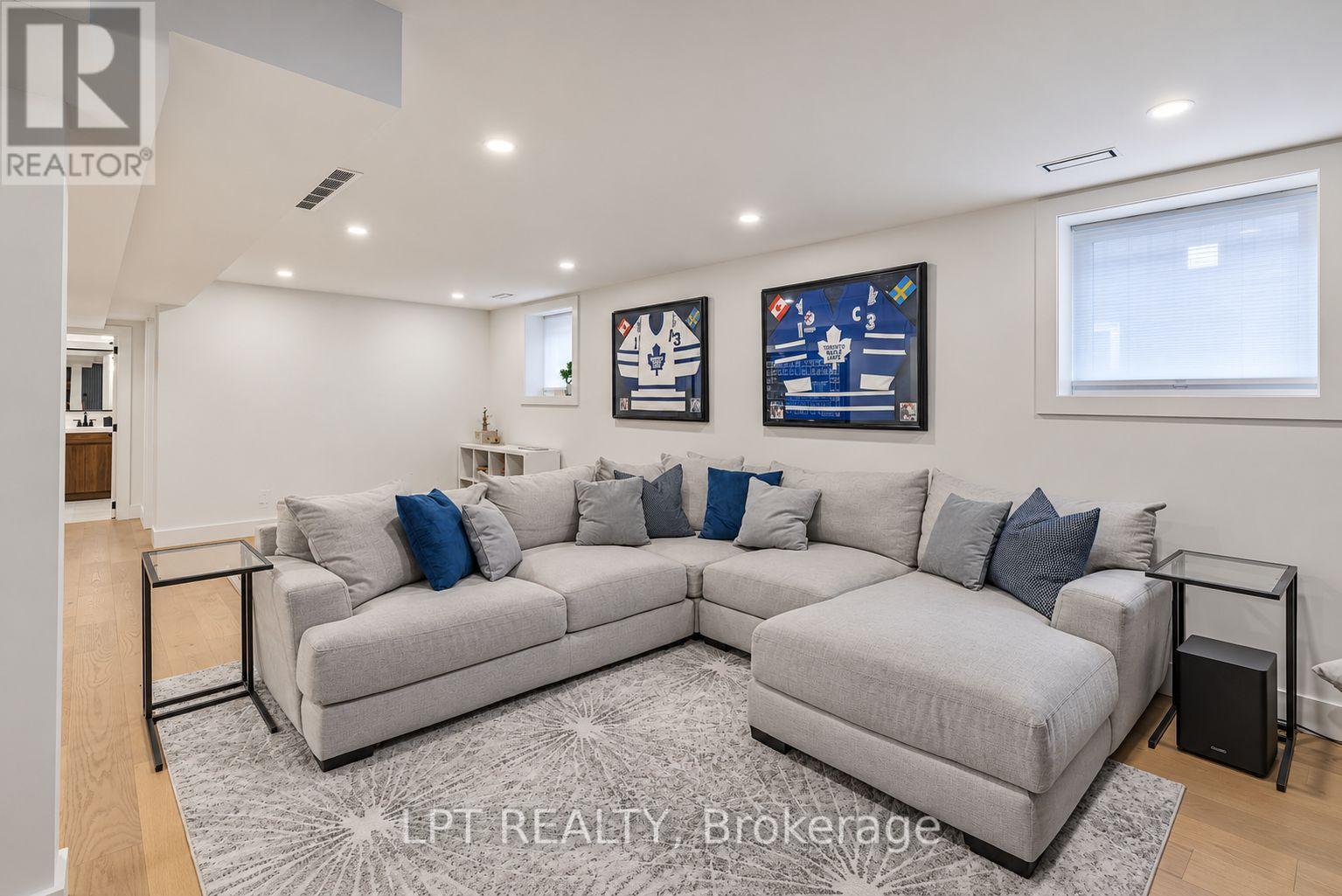 68 49th Street North, Wasaga Beach, ON photo 31