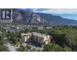 207 1150 Bailey Street, Squamish, BC V8B0R4 Photo 16