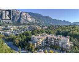 207 1150 Bailey Street, Squamish, BC V8B0R4 Photo 15
