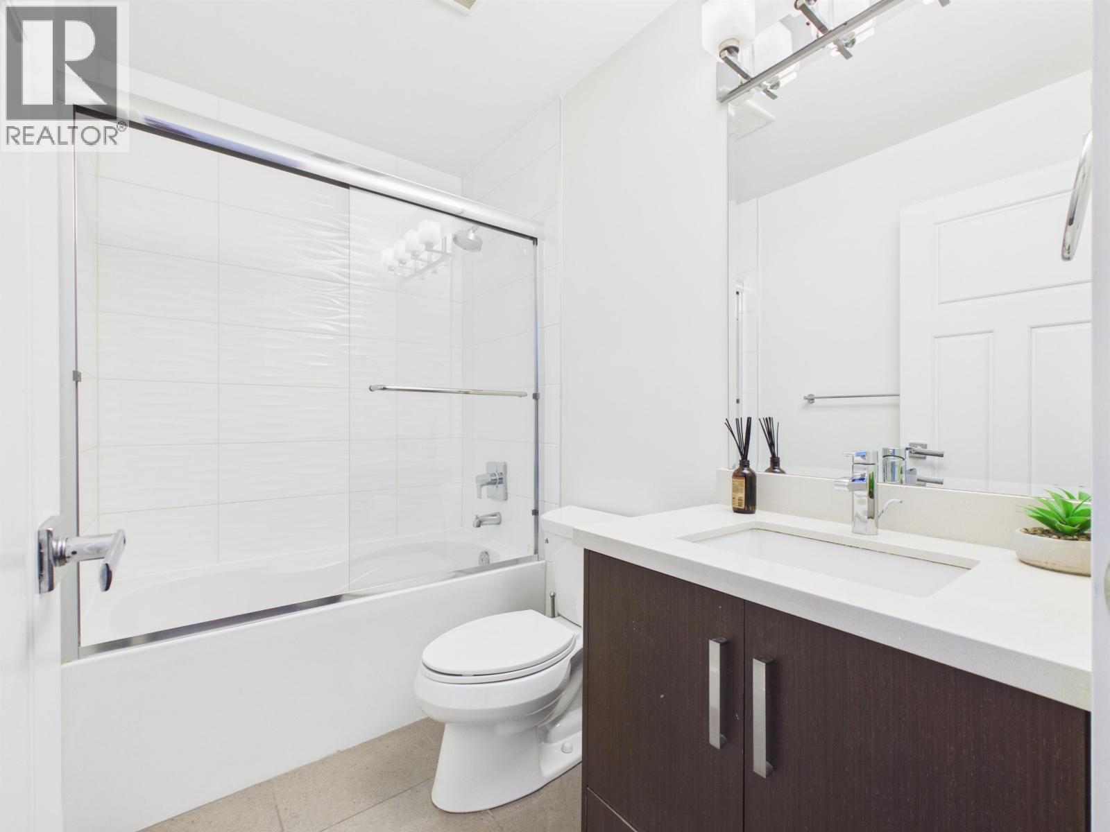 Photo of 206 5288 BERESFORD STREET 16