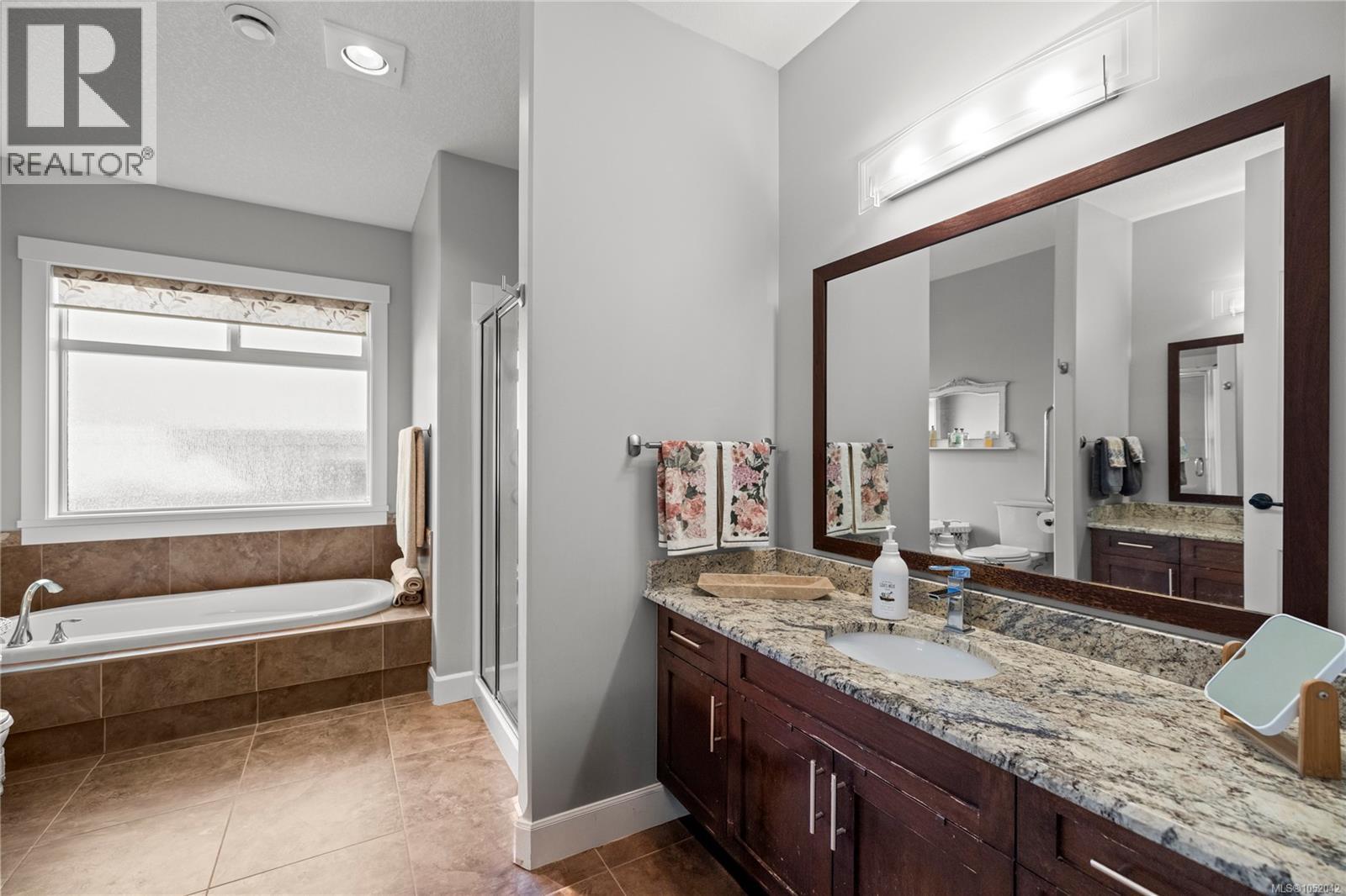 688 Lowry's Rd, French Creek - Image 1