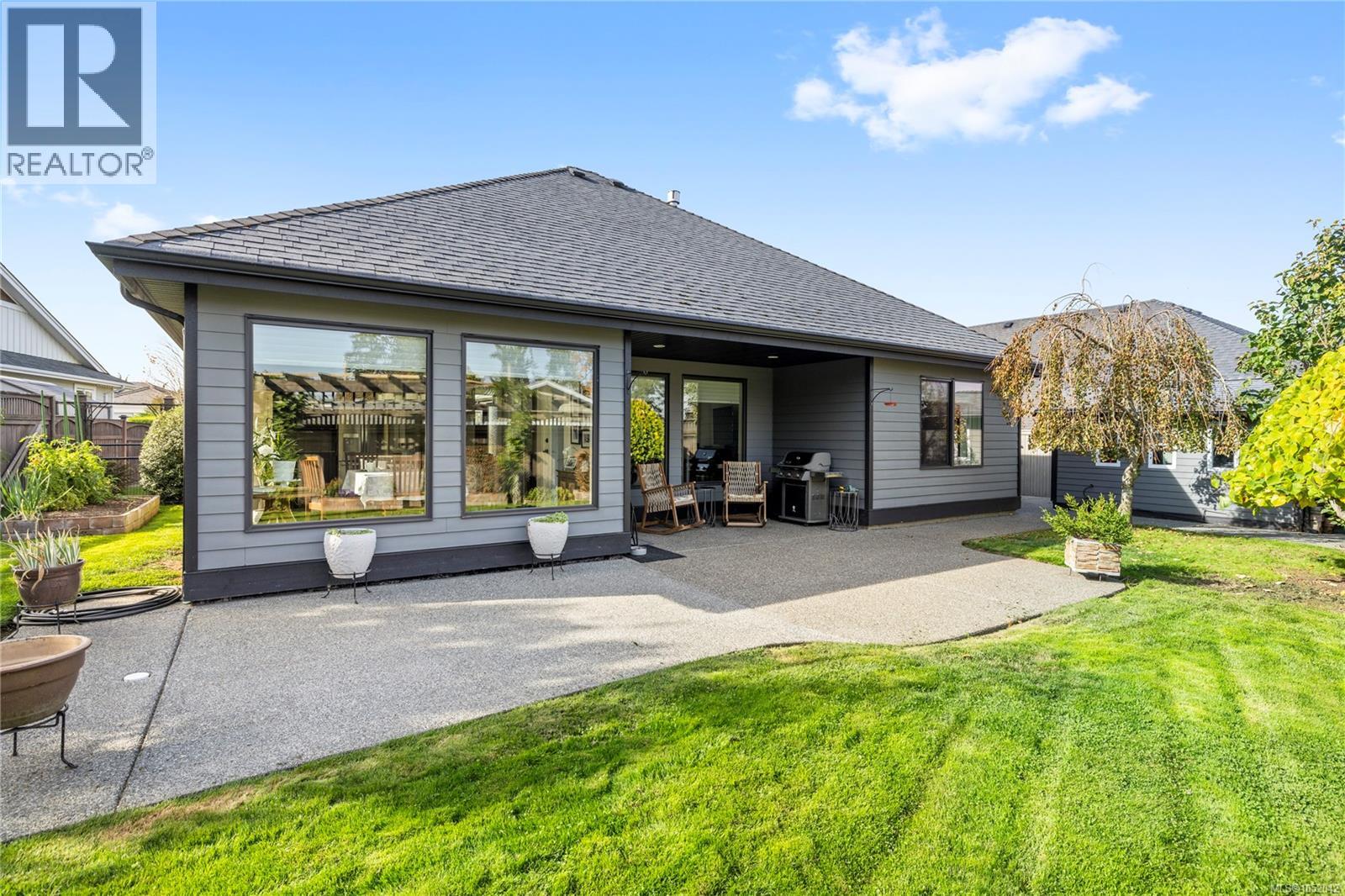 688 Lowry's Rd, French Creek - Image 1
