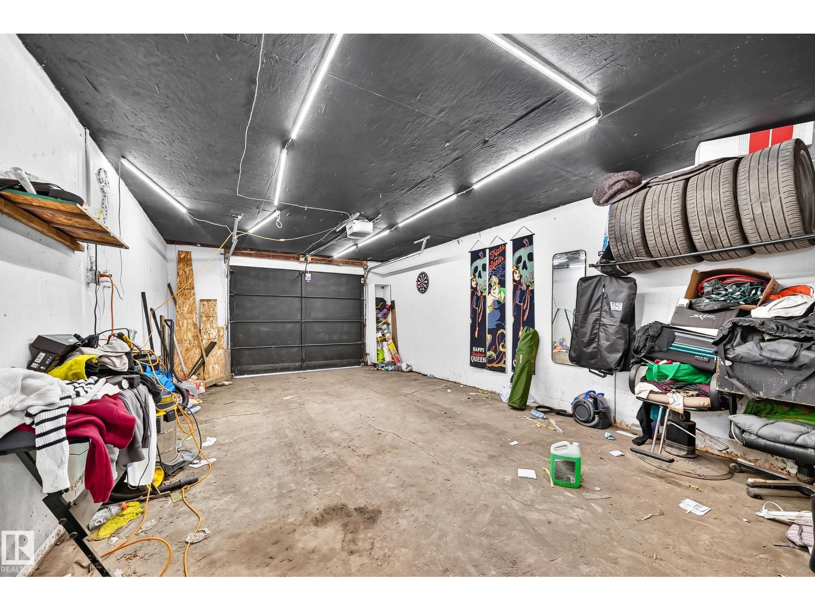 12156 92 ST NW - 20