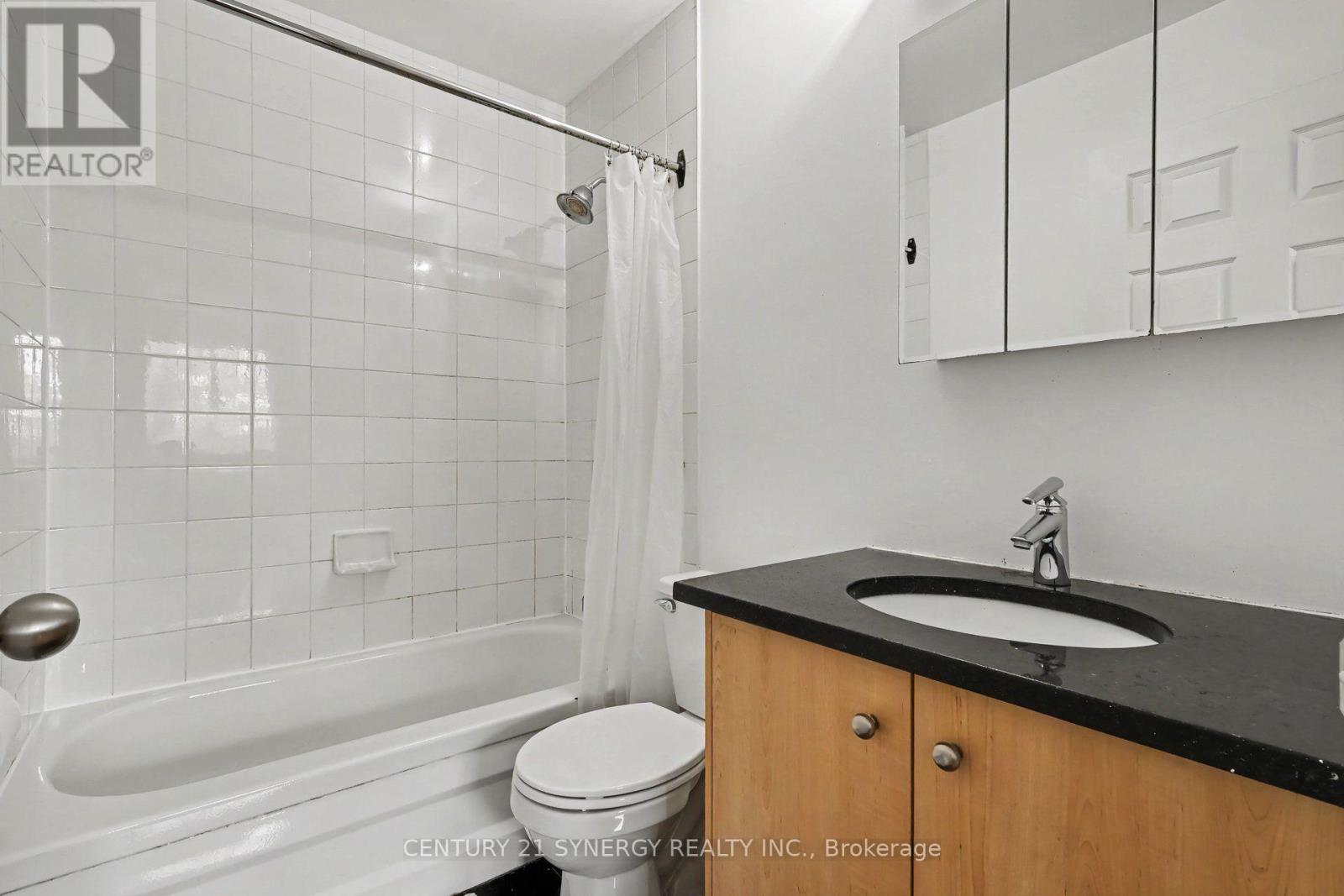 190 Bayswater Avenue West — photo 16
