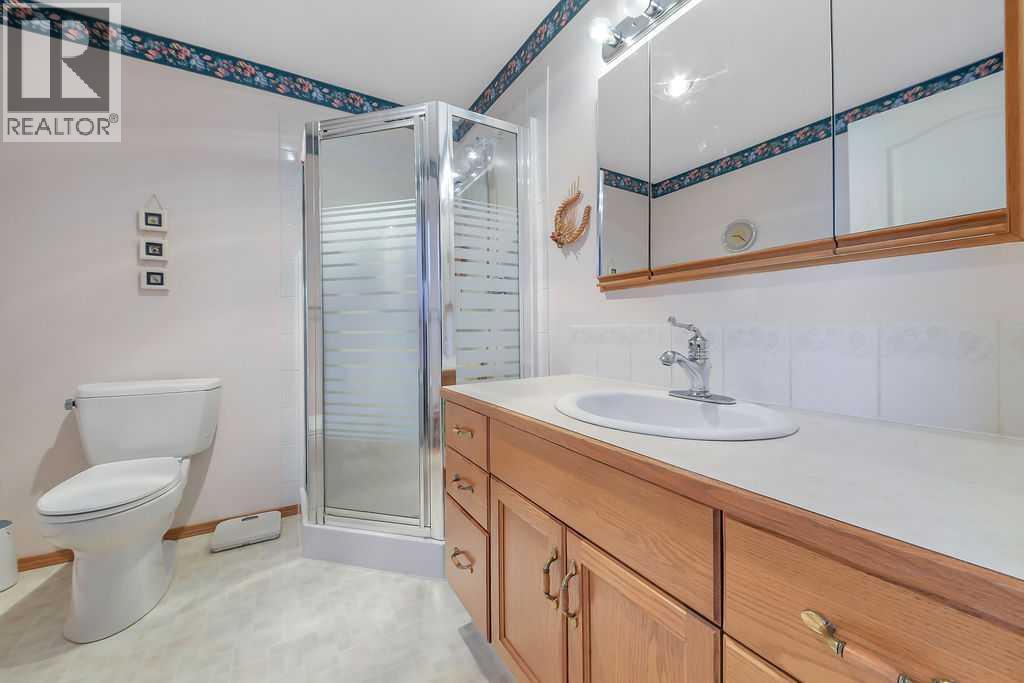 Listing photo – 51 Willow Springs Crescent, Sylvan Lake
