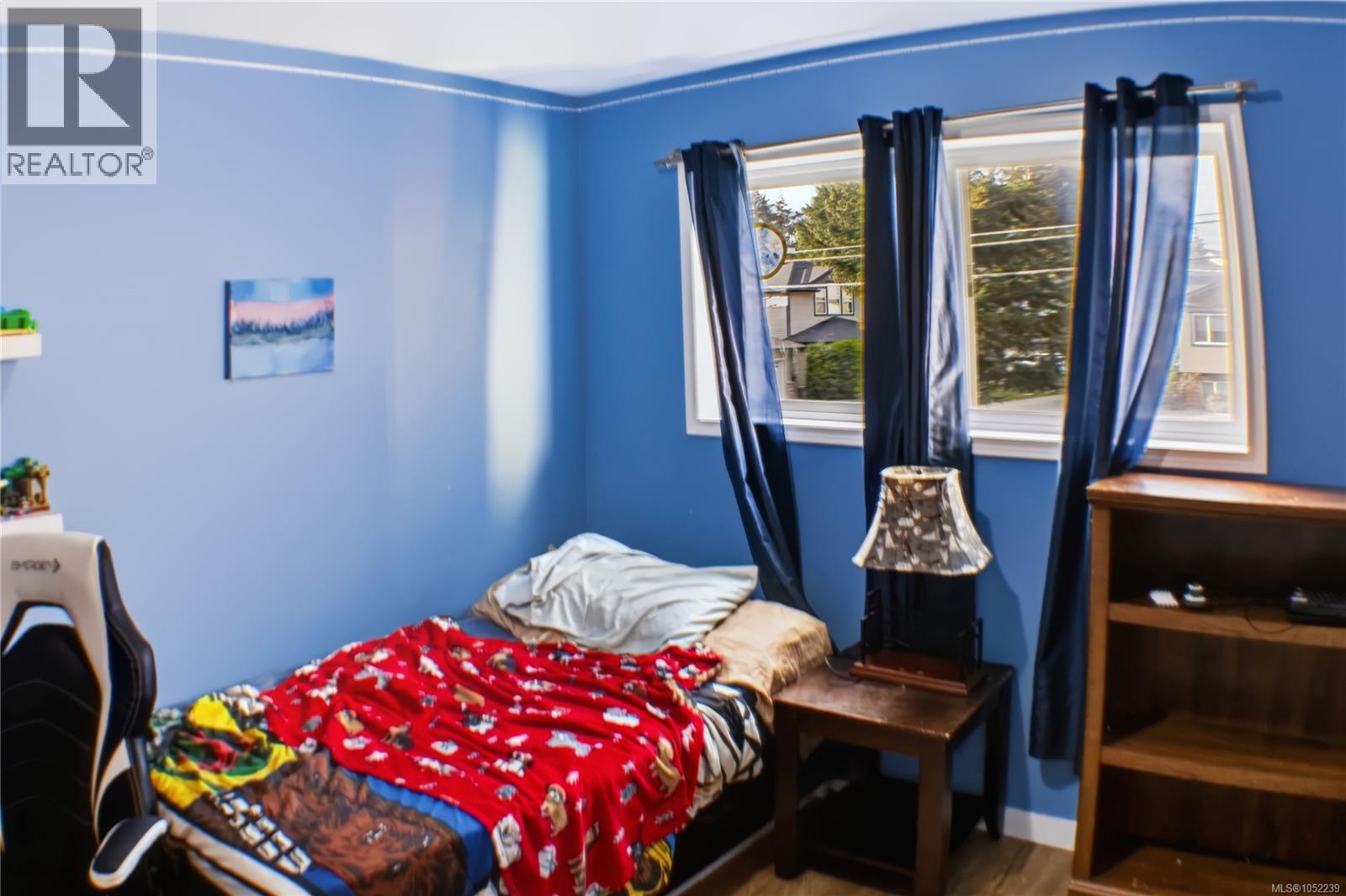 635 Hoffman Ave - 17