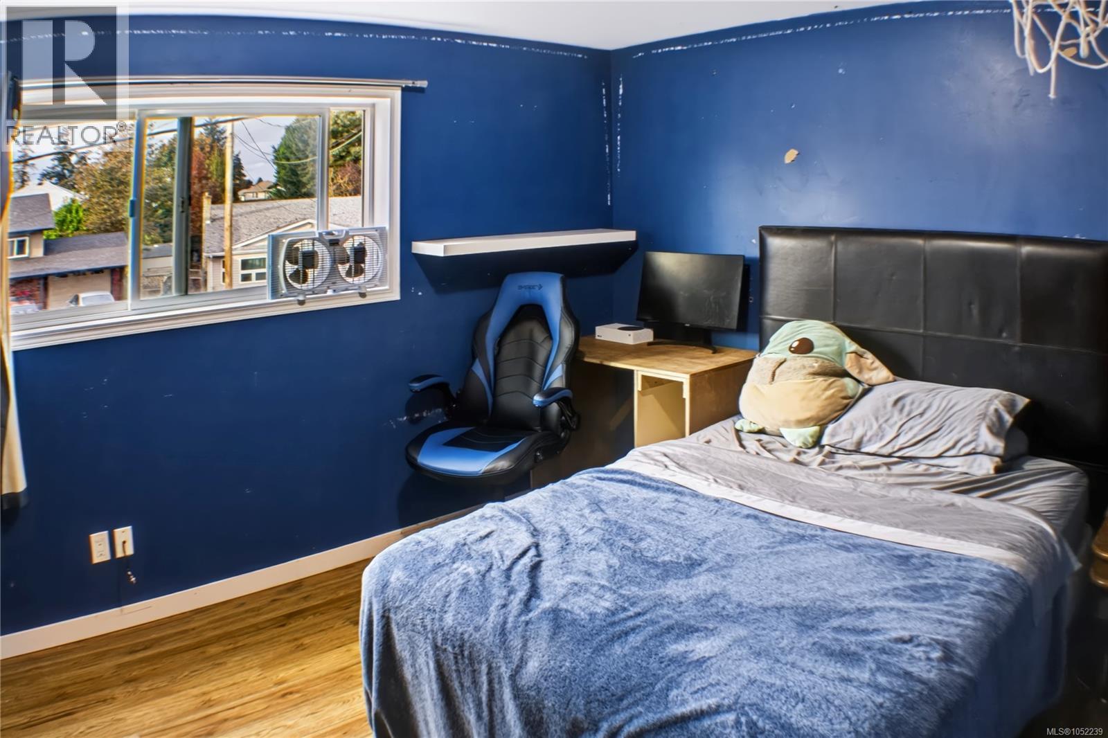635 Hoffman Ave - 19