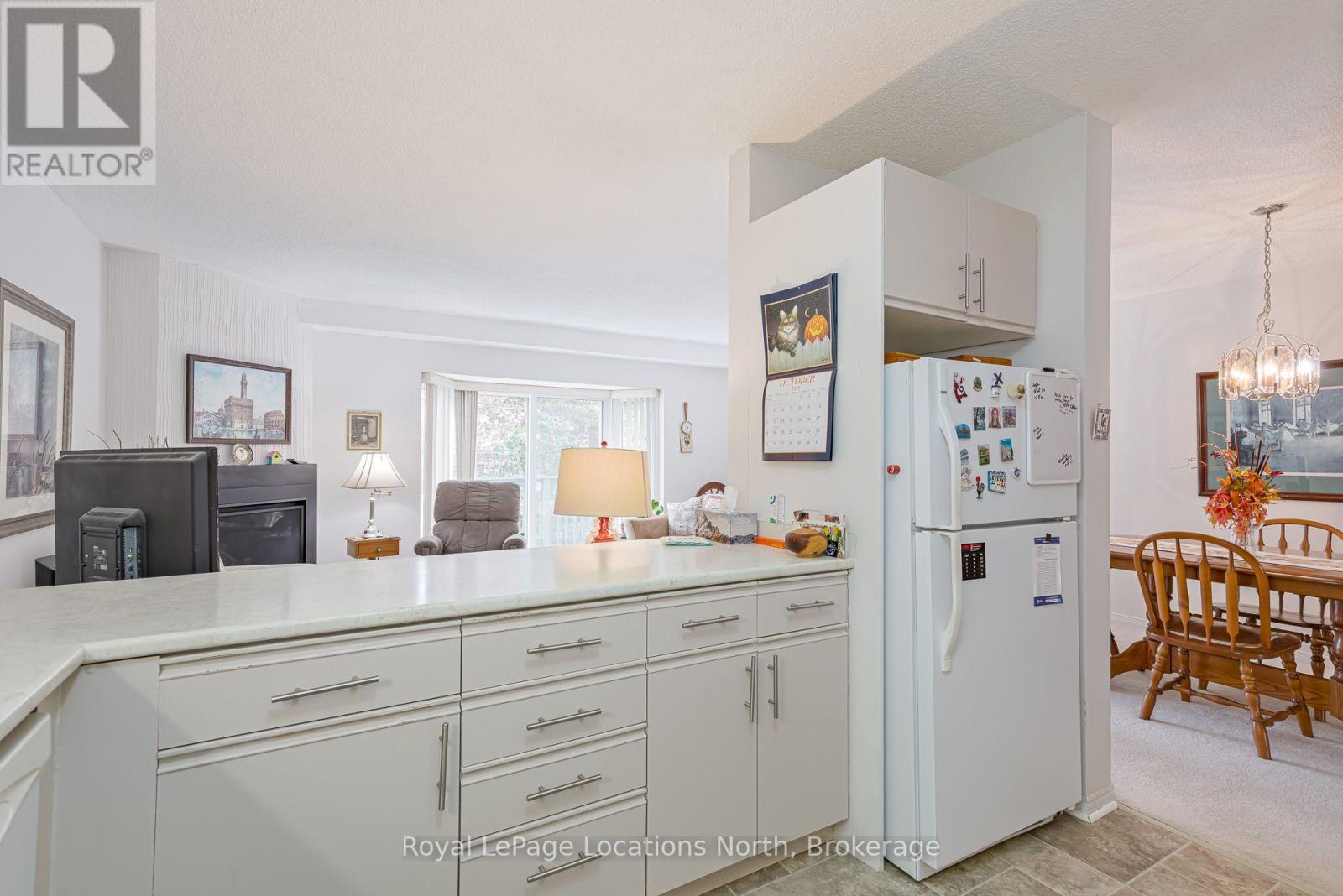 403 Thomas Street South — photo 10