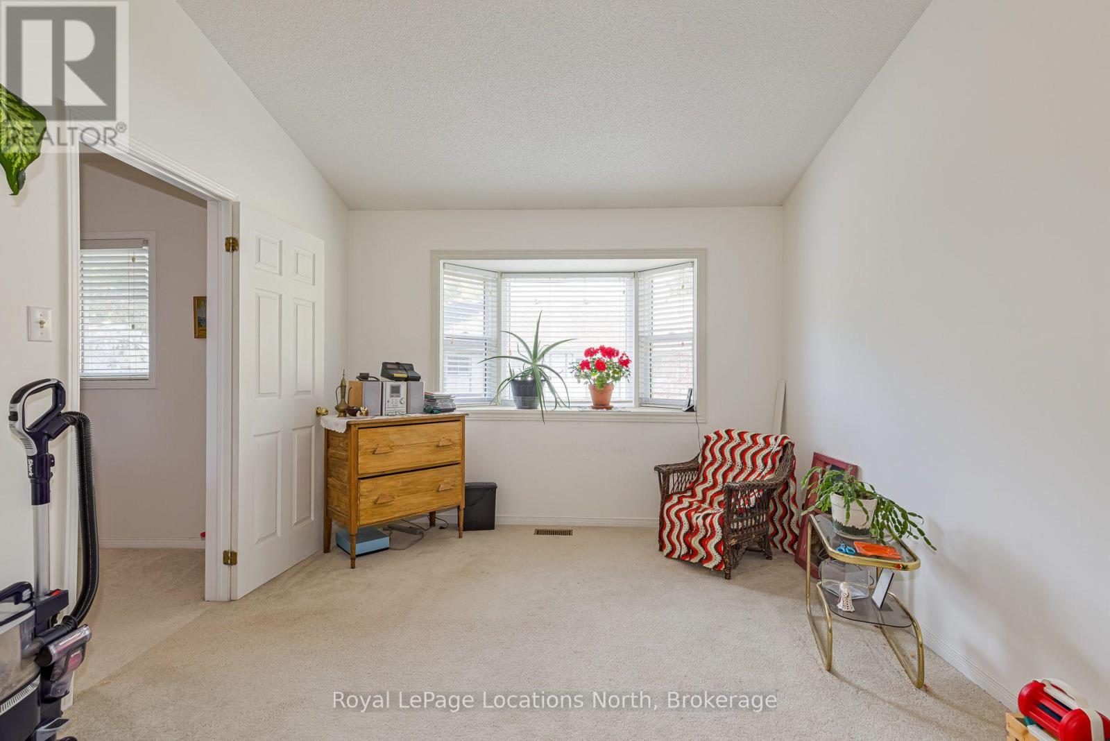 403 Thomas Street South — photo 27