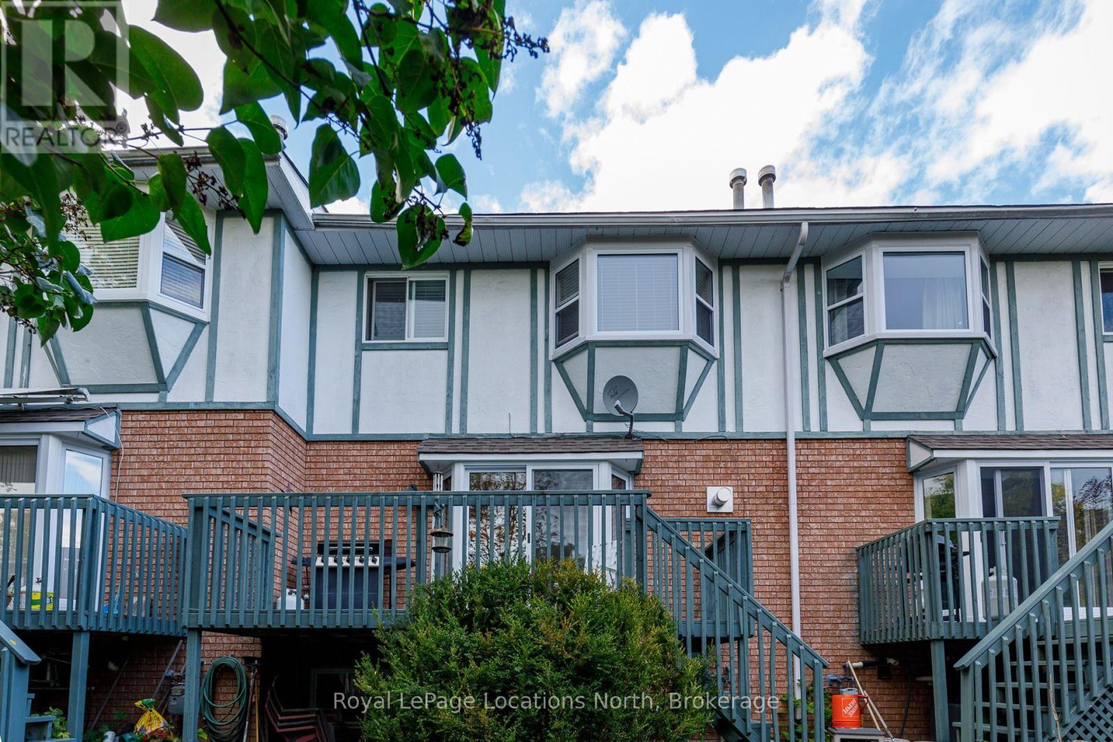 403 Thomas Street South — photo 42
