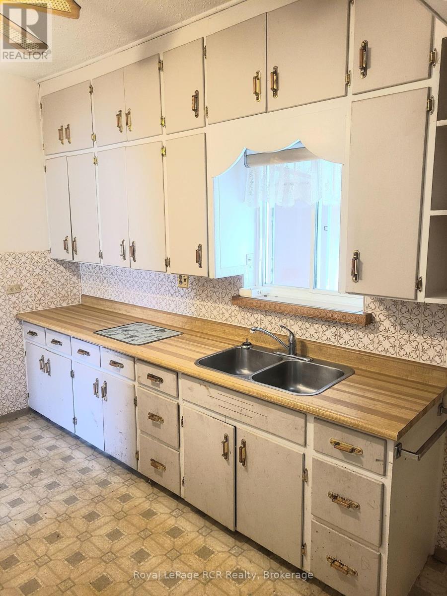 391 13TH AVENUE - 5