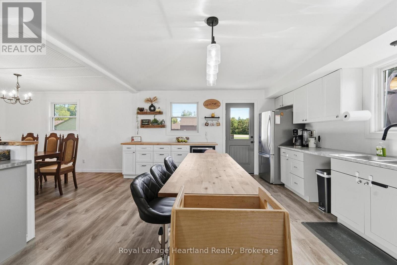 33 MILL ROAD - 13
