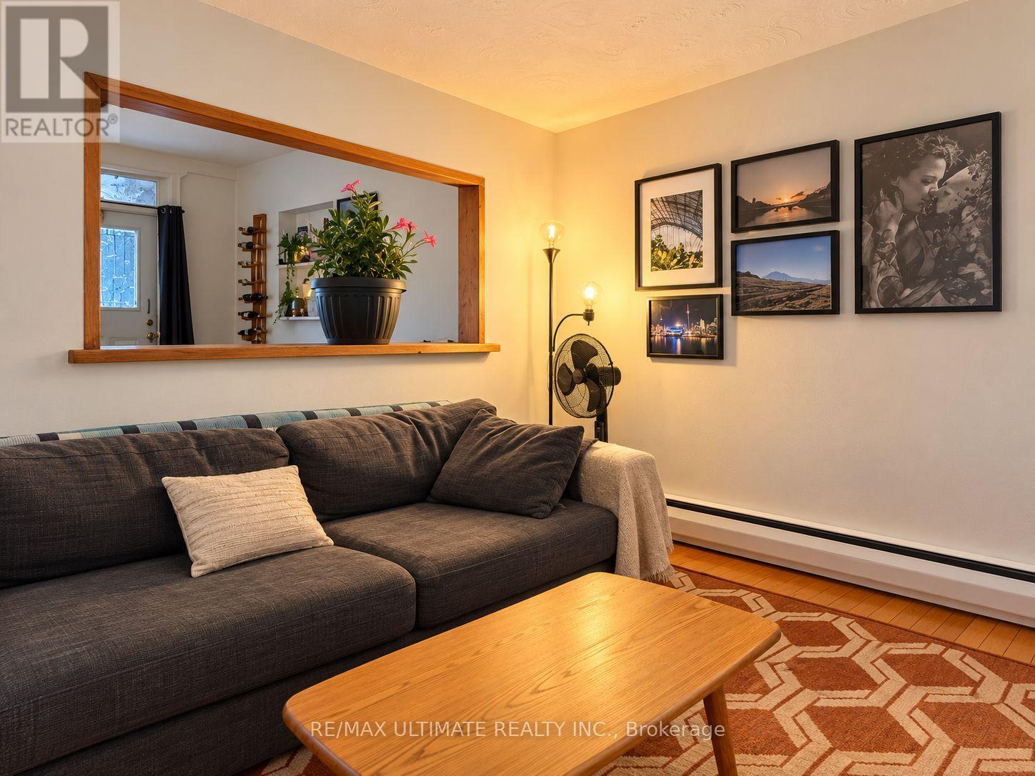 673 COLLEGE STREET, Toronto (Palmerston-Little Italy) — photo 9
