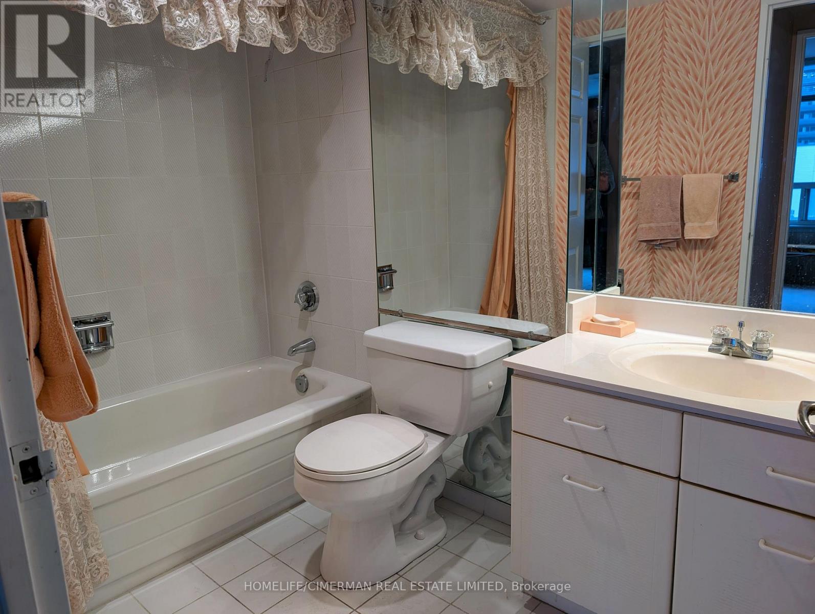 610- 30 Greenfield Avenue, Toronto, ON photo 23