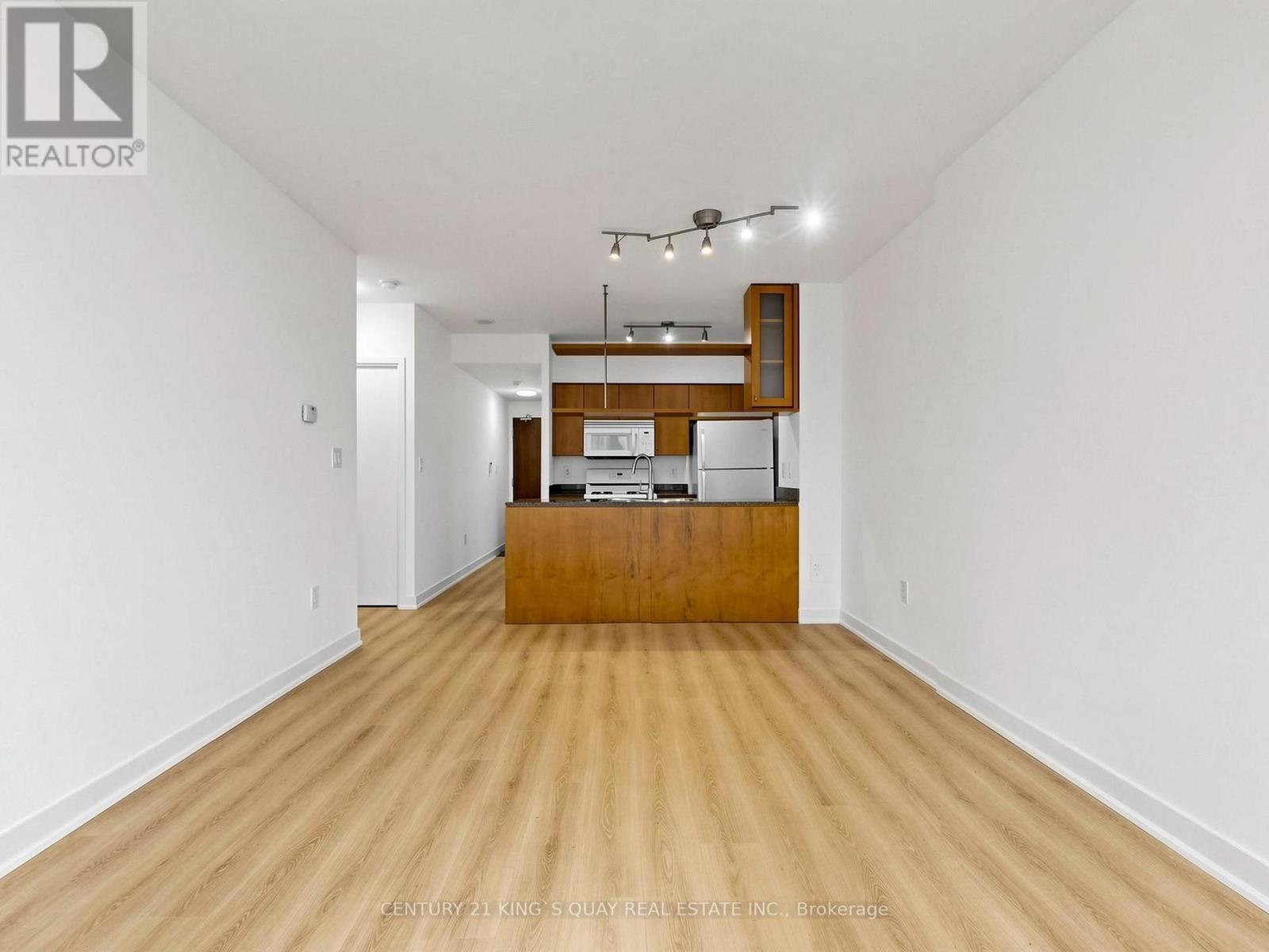 #1502 35 MARINER TERRACE - 10