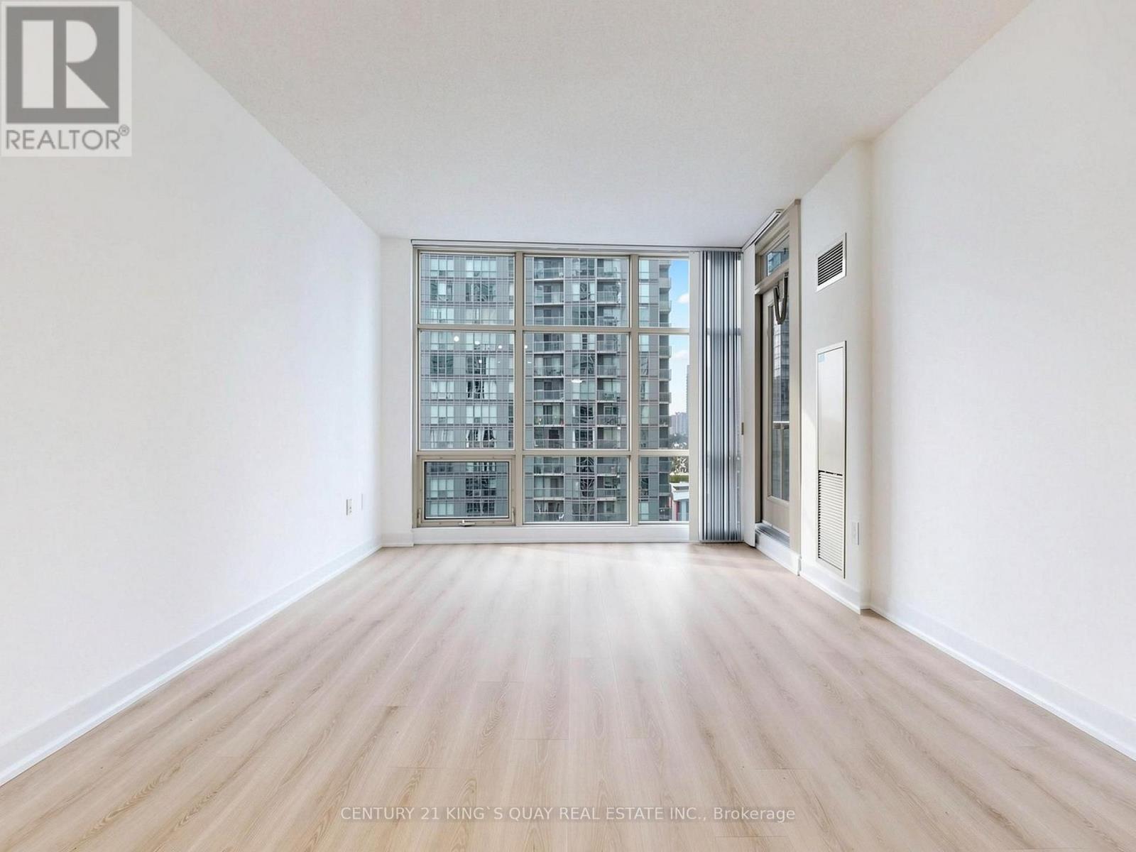 #1502 35 MARINER TERRACE - 6