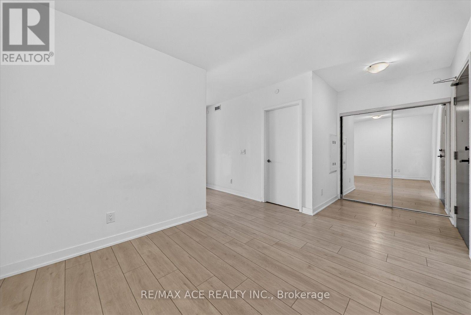 515- 2033 Kennedy Road, Toronto, ON photo 11