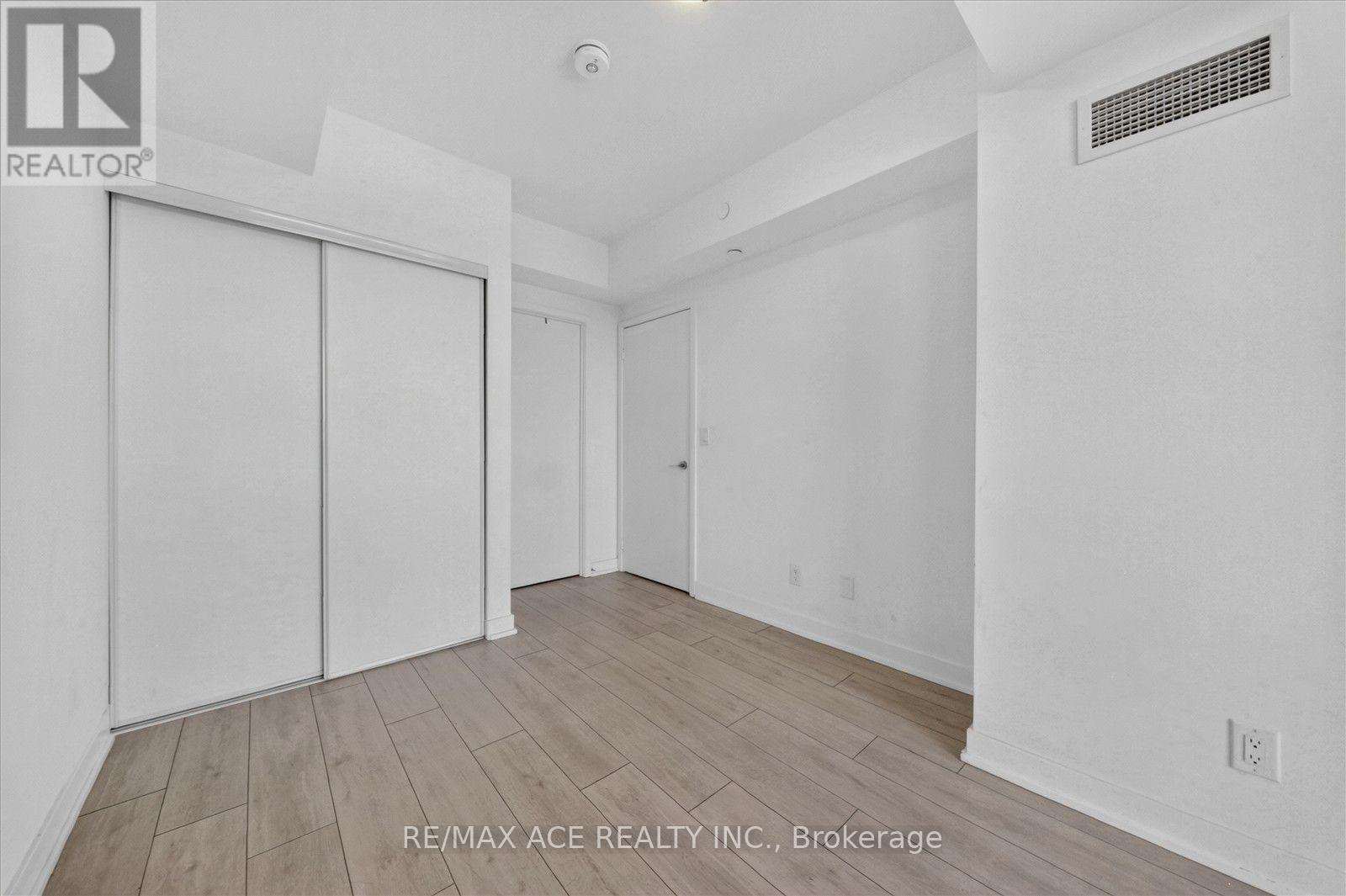 515- 2033 Kennedy Road, Toronto, ON photo 23