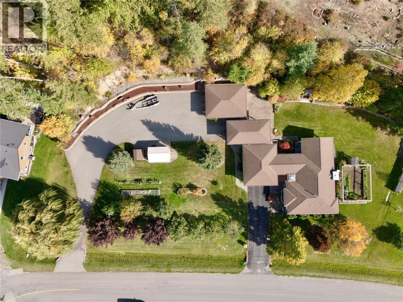 1334 8th Avenue N - 10
