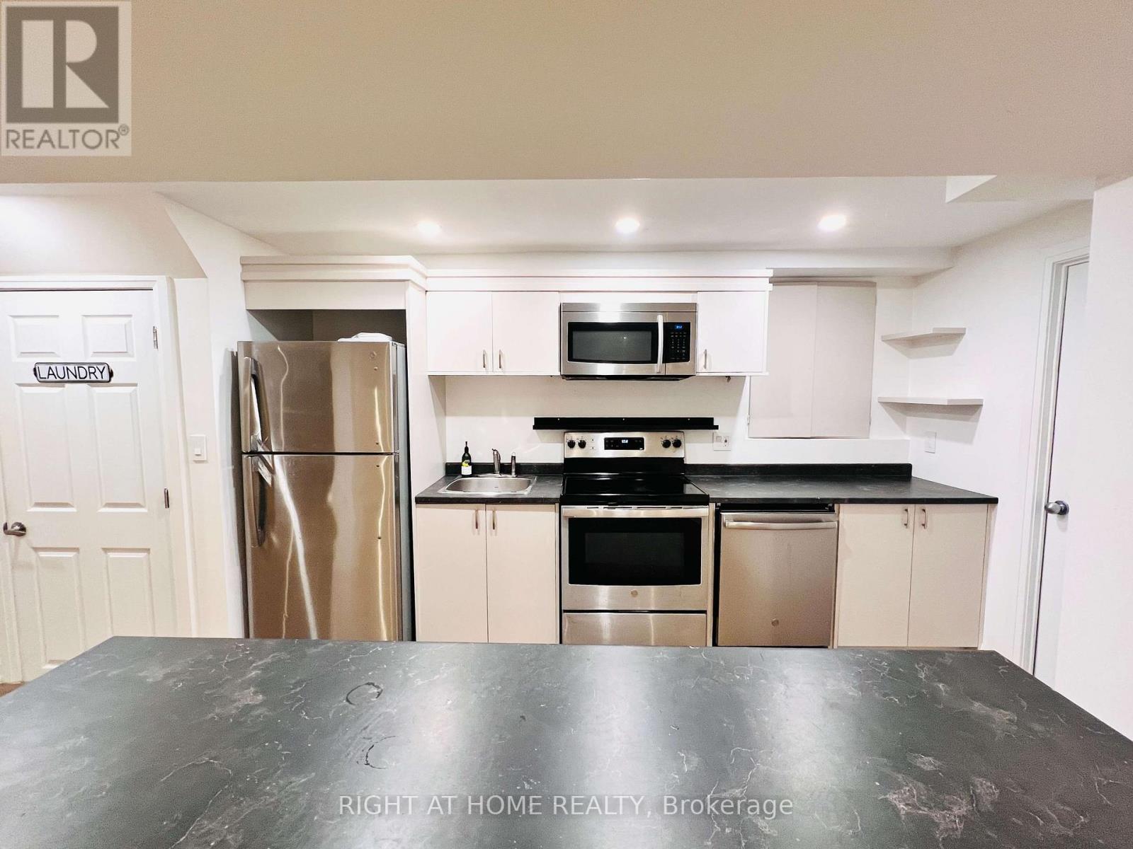 136 Don Head Village Boulevard — photo 10