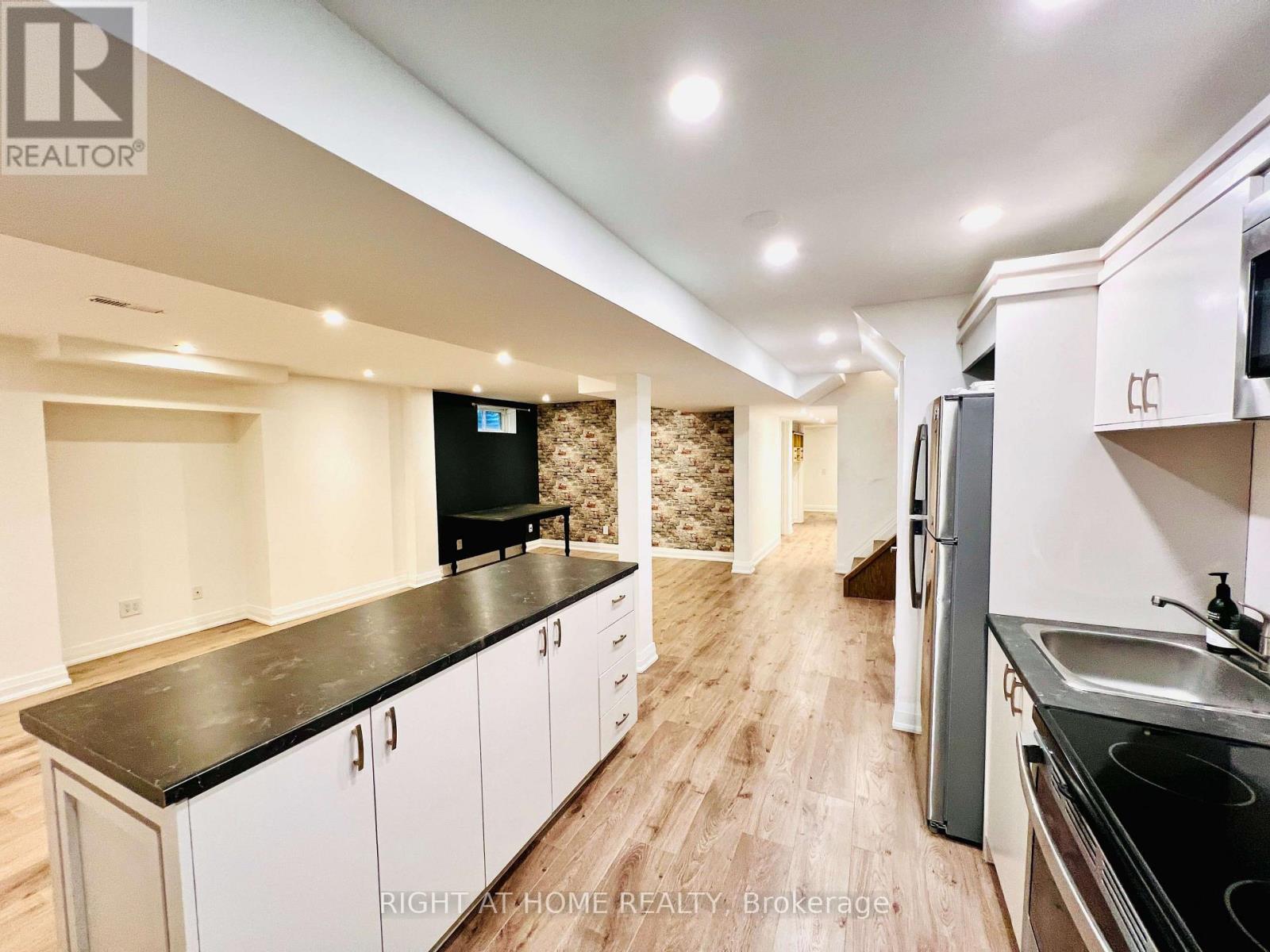 136 Don Head Village Boulevard — photo 12