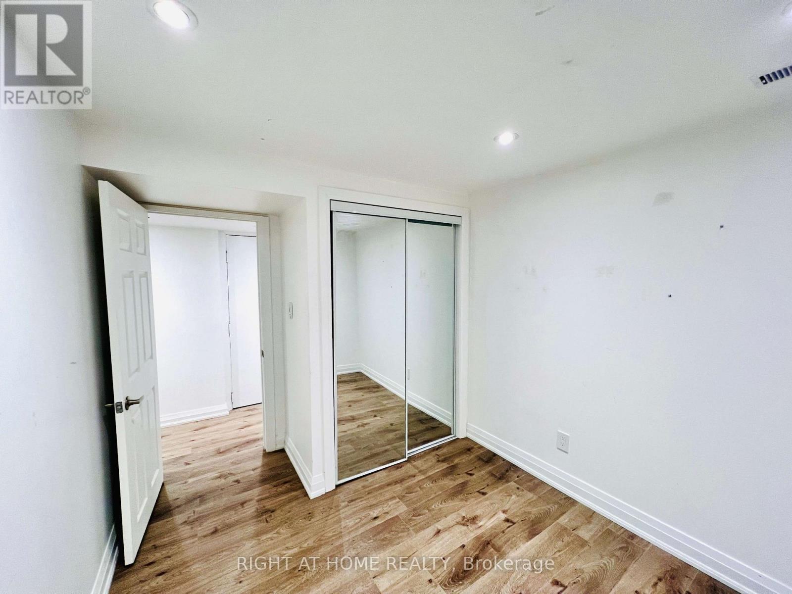 136 Don Head Village Boulevard — photo 16