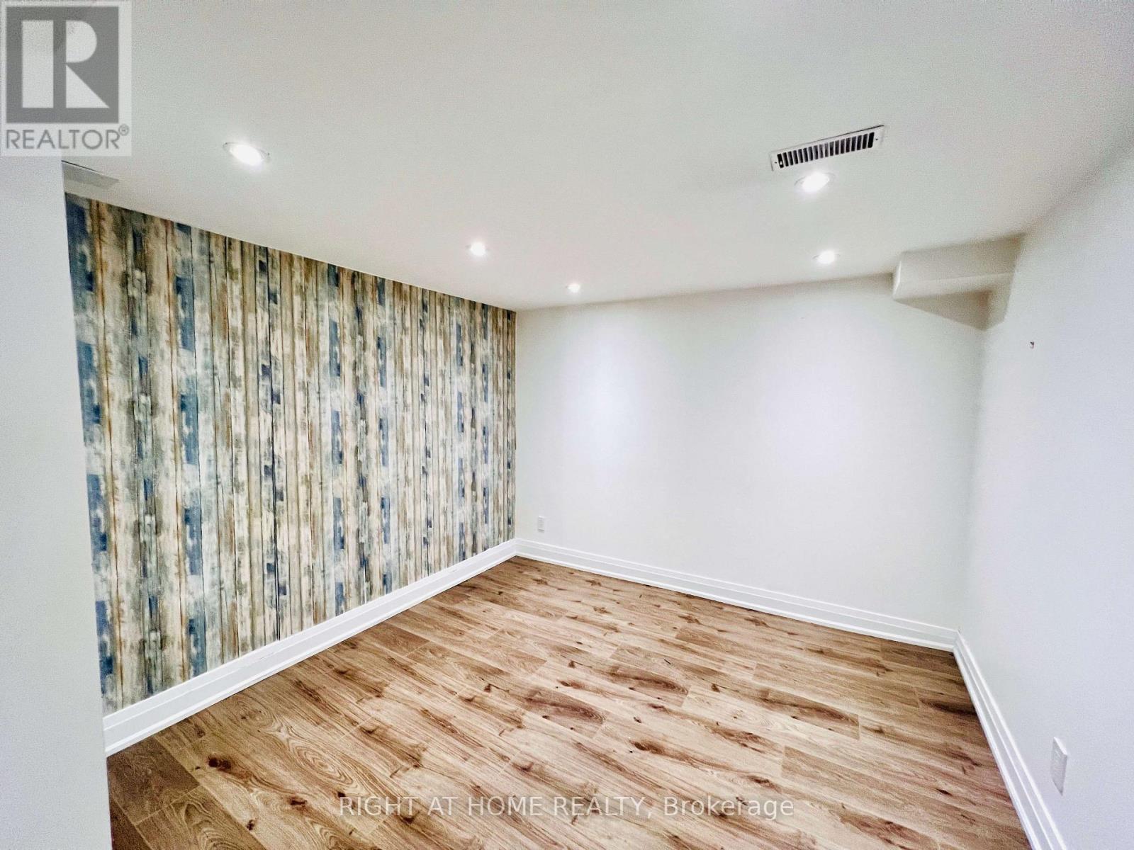 136 Don Head Village Boulevard — photo 18