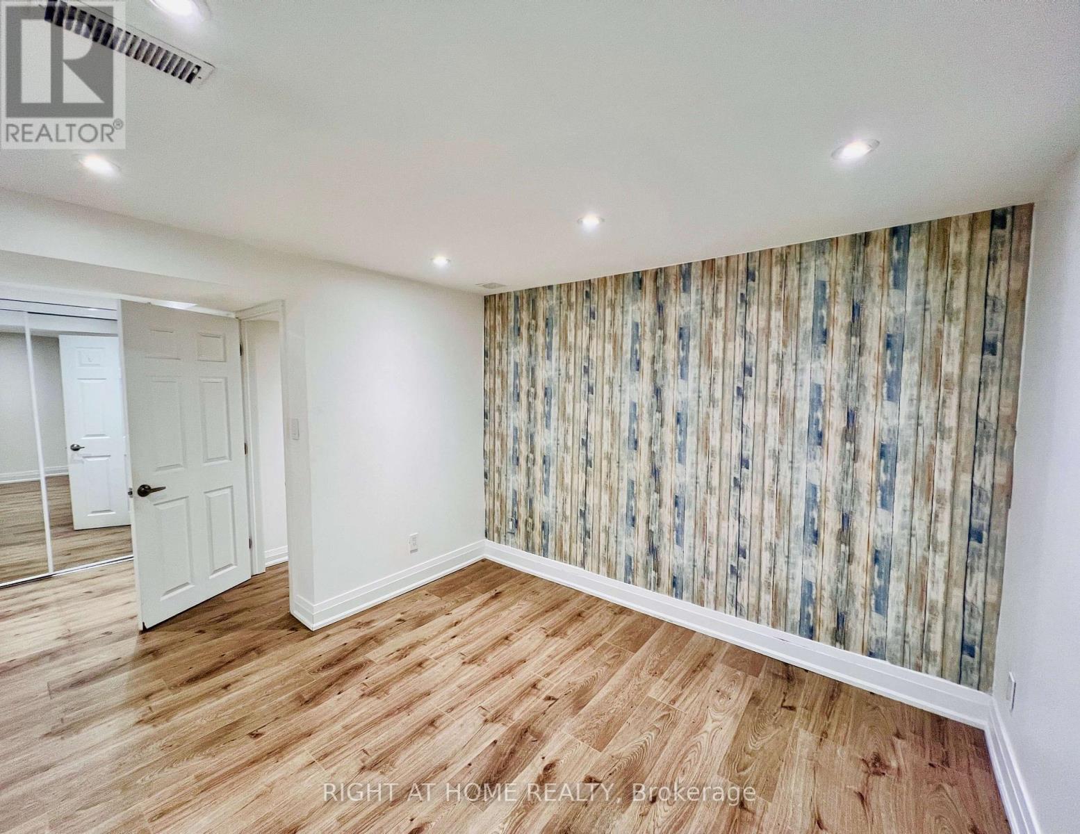 136 Don Head Village Boulevard — photo 19