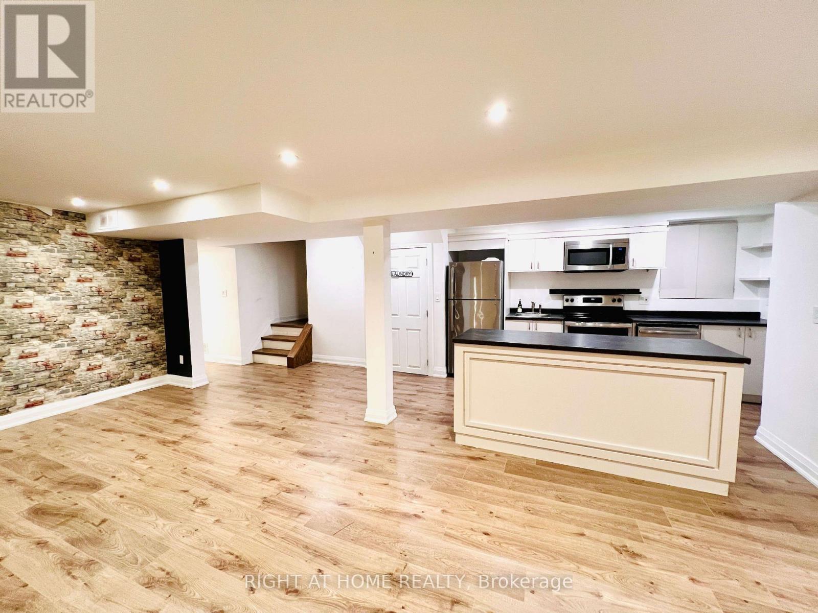136 Don Head Village Boulevard — photo 8