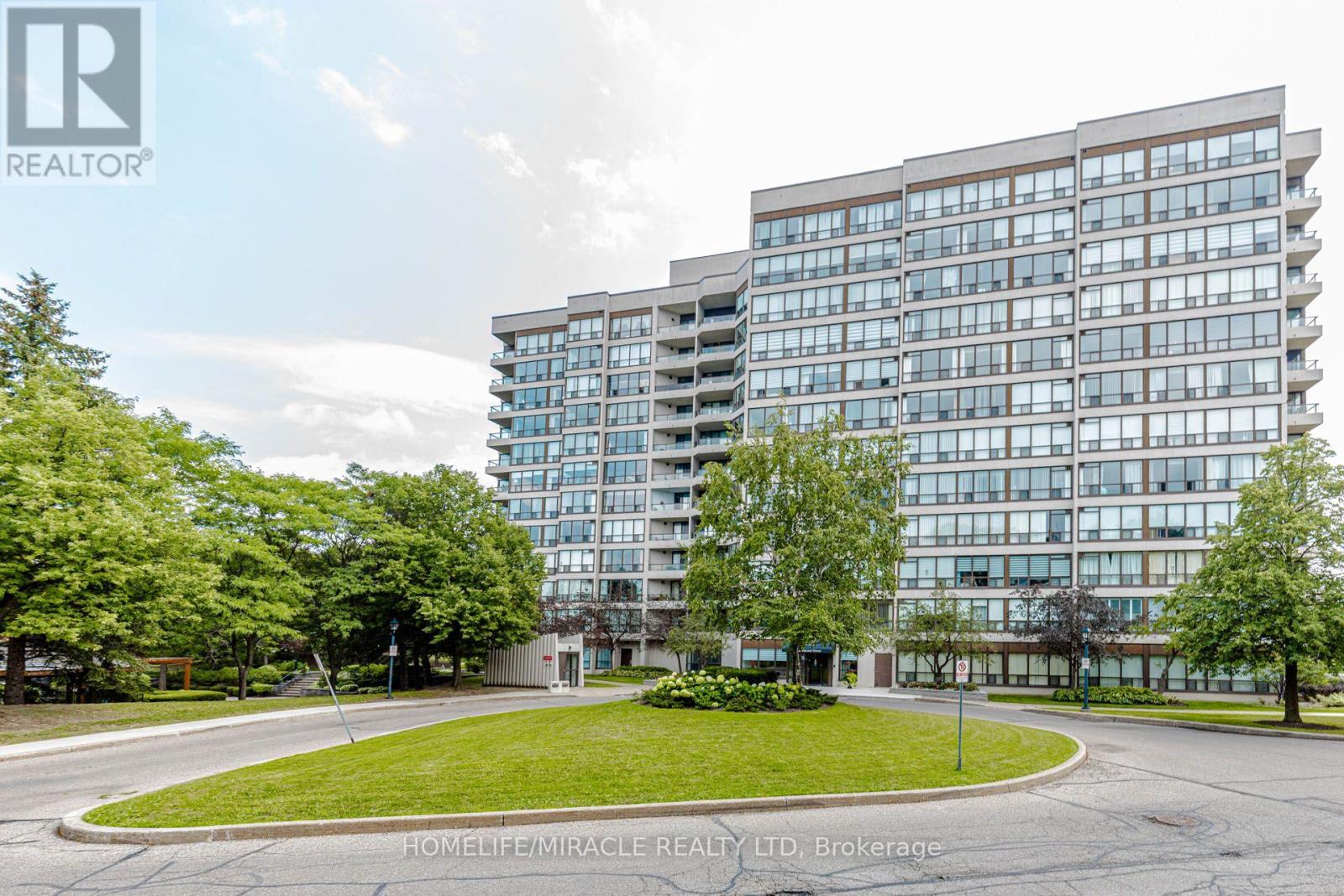 804 - 12 LAURELCREST STREET, Brampton (Queen Street Corridor)