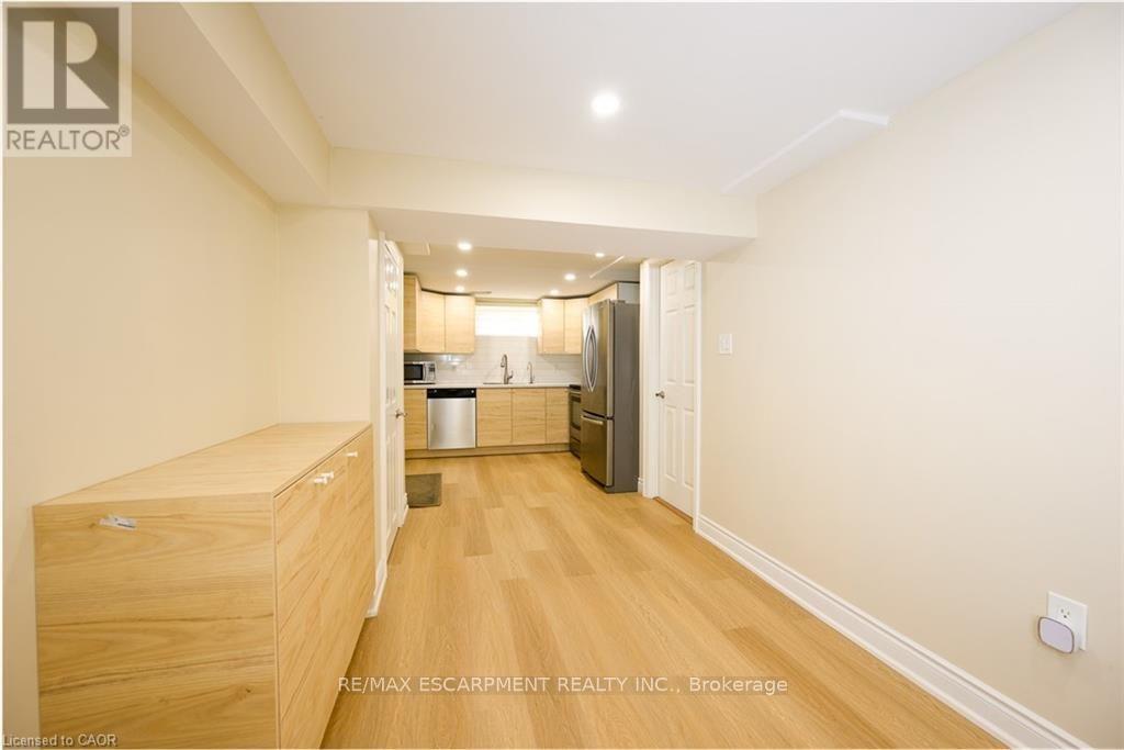 LOWER #2 - 347 YORK ROAD, Burlington (Grindstone) — photo 3