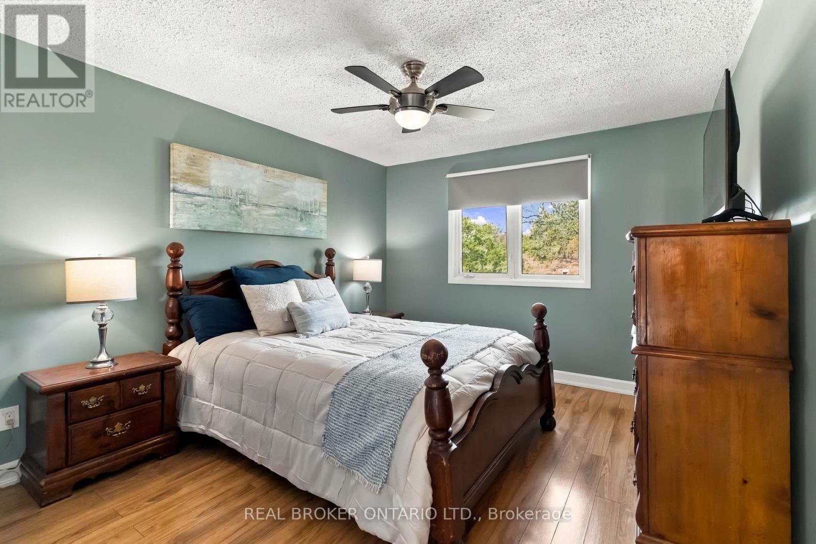 608 Woodward Avenue, Milton, ON photo 21