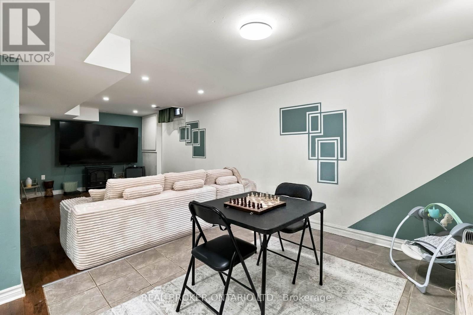 608 WOODWARD AVENUE - 29
