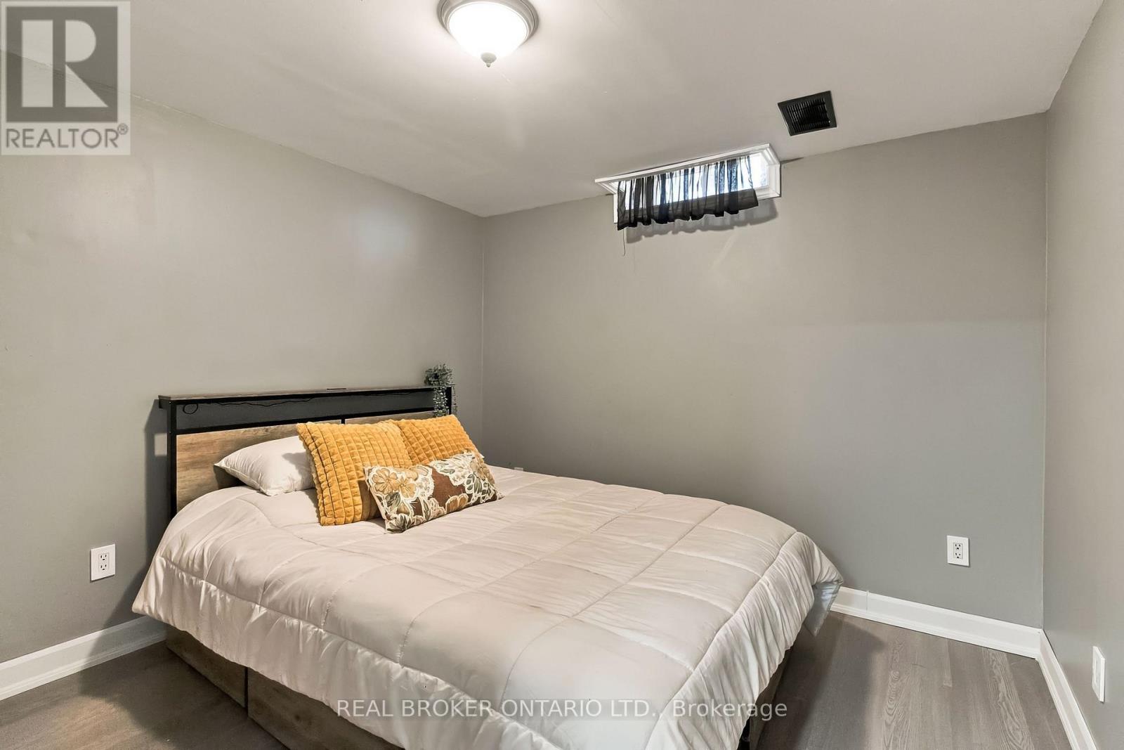 608 WOODWARD AVENUE - 30