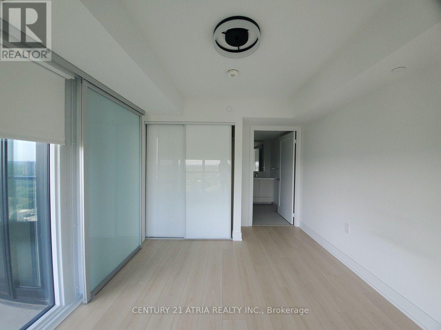 585 Bloor Street East — photo 11