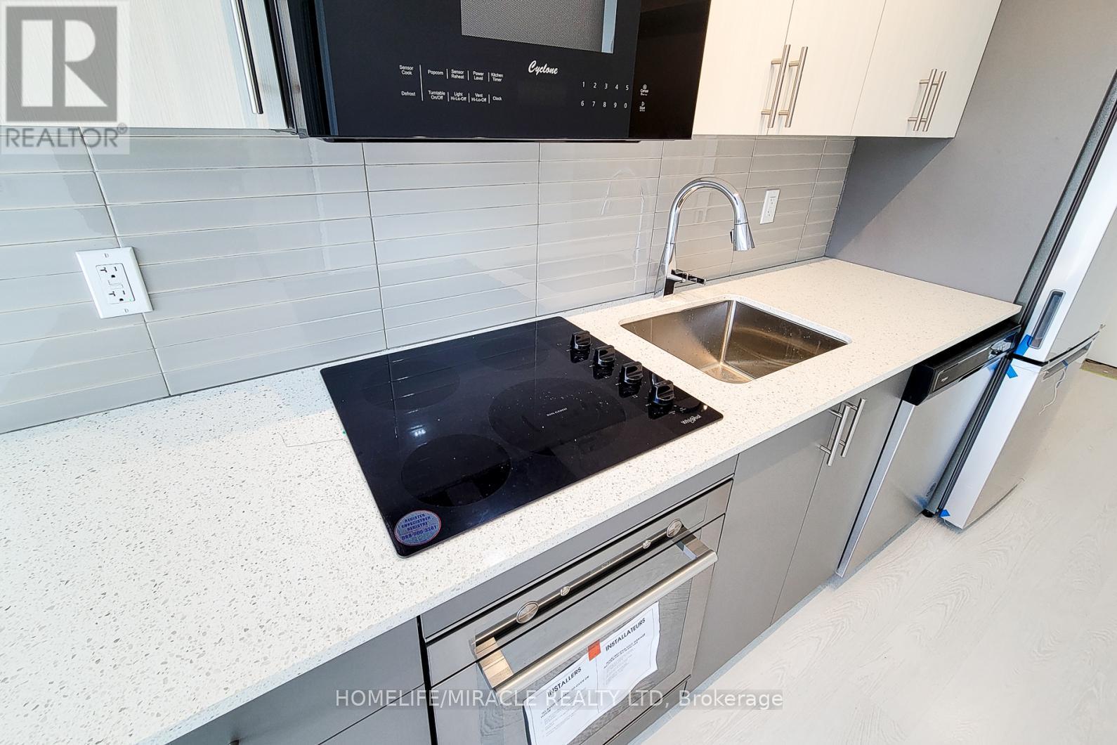 415 Main Street — photo 10