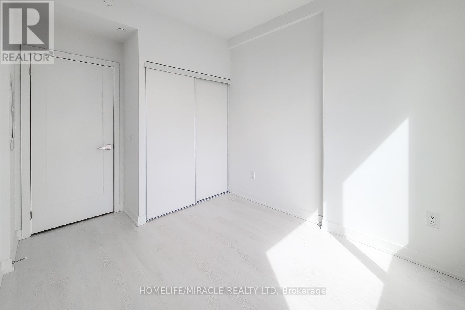 415 Main Street — photo 14